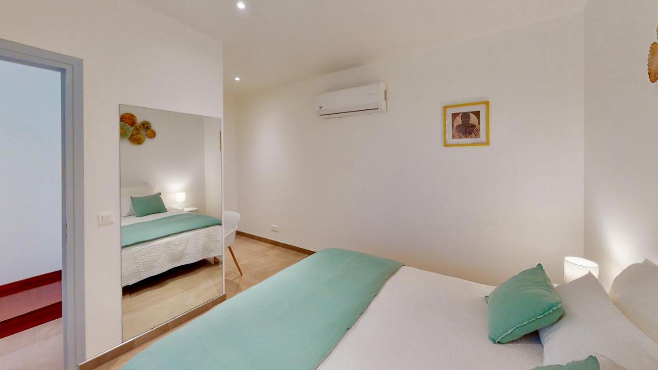 Les Lauriers - Piscine Sur Le Toit - Anse Marcel Apartment Exterior photo